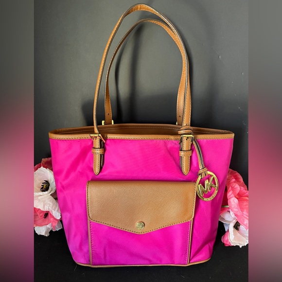 Michael Kors Handbags - Michael Kors Jet Set Leather trimmed Nylon pocket tote